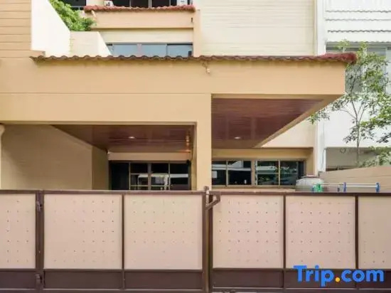 Nana Villa 5 Bedrooms