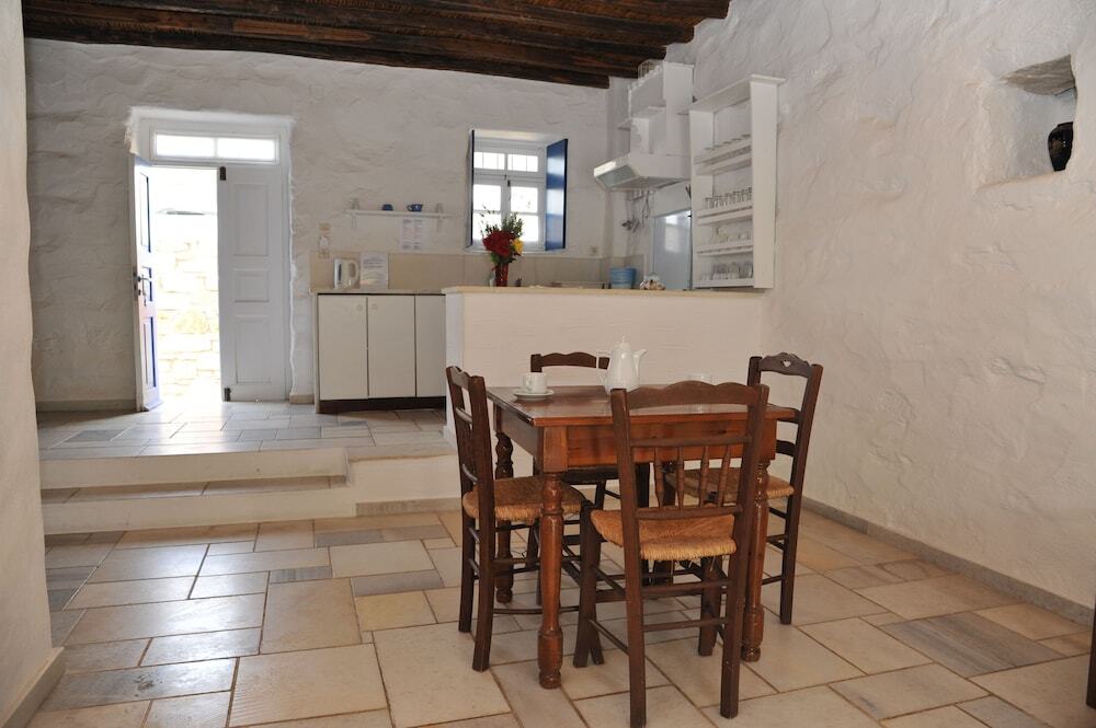 gallery_image_hidden_12