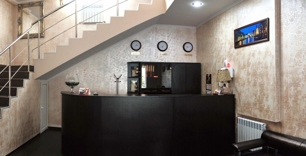 Lobby & Reception
