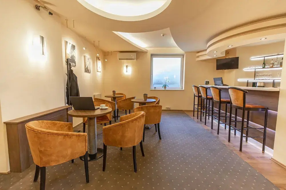 City Hotel Miskolc - Général