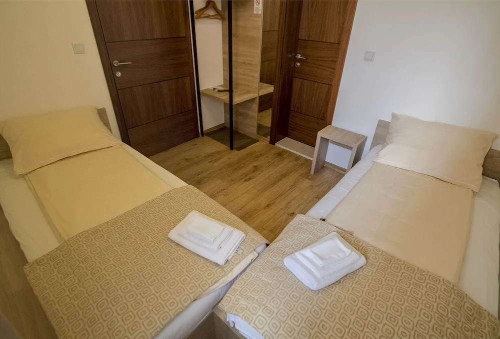 Economy Double room (twin beds)