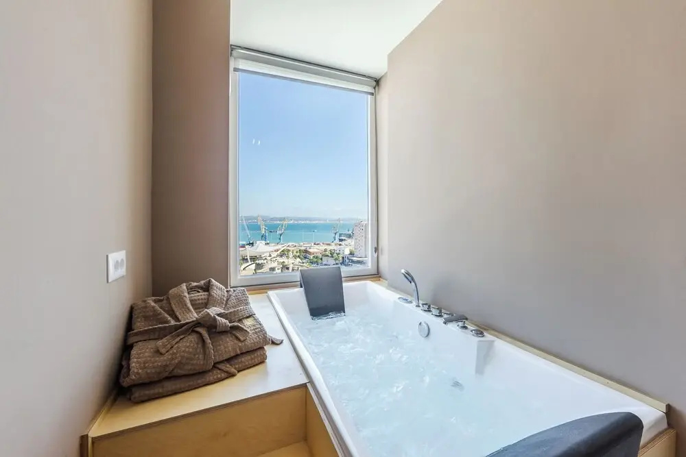 Marina Jacuzzi Suites 2 by PS