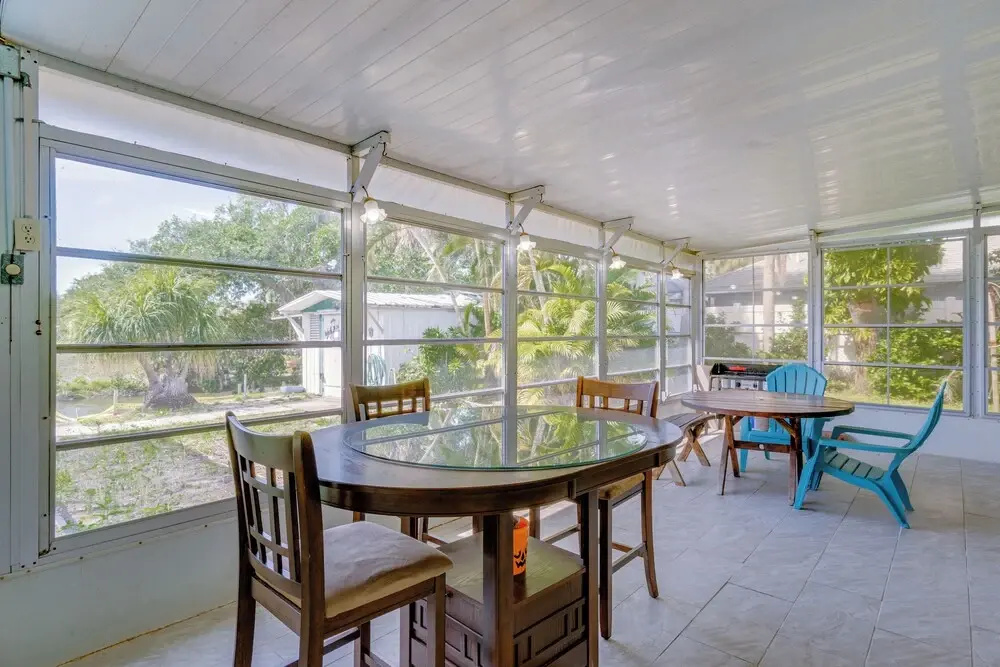 Port Charlotte Retreat w/ Lanai + Private Pool!