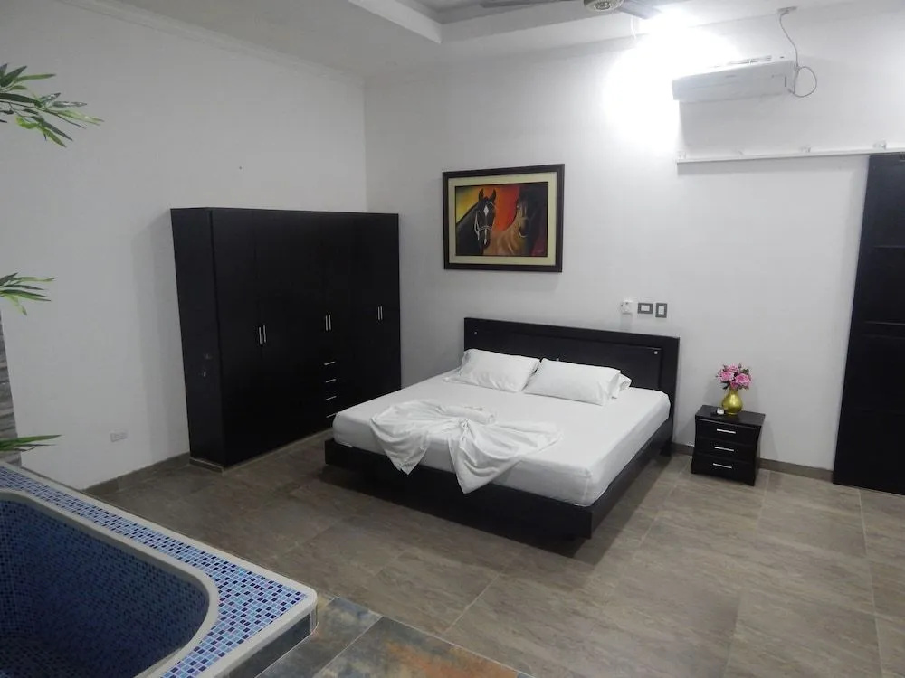 Hotel photo 2