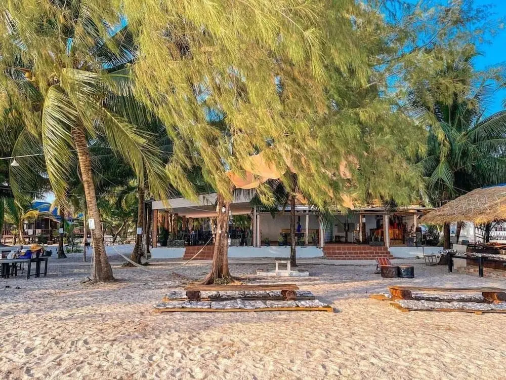 Mad Monkey Koh Rong