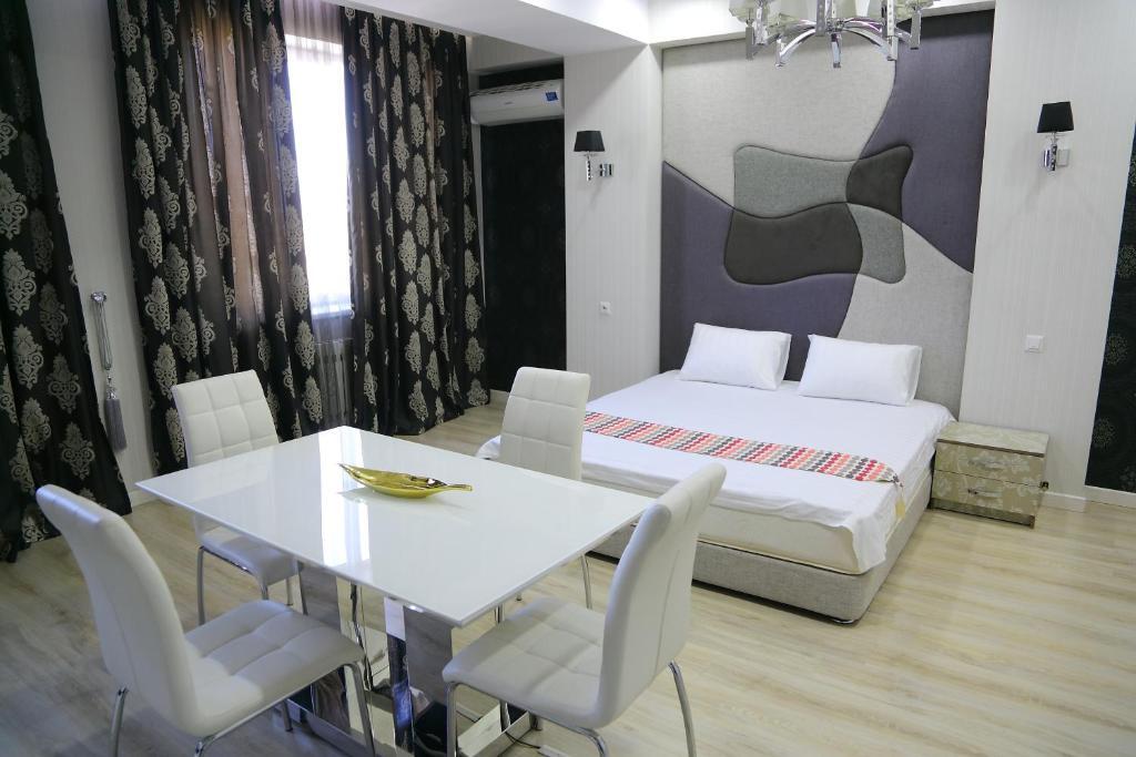 Бишкек: Апартаменты Royal Gold Apartment Bishkek