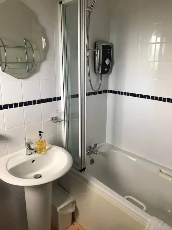 Superior Double room with garden view (full double bed)