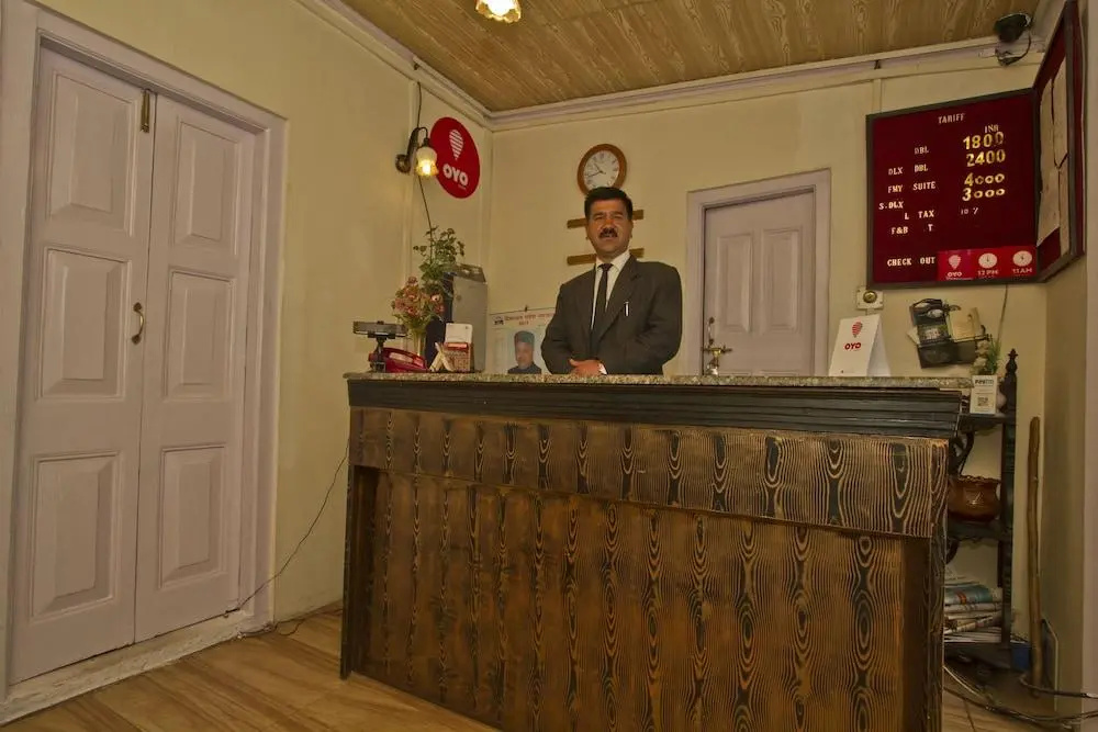 Lobby & Reception