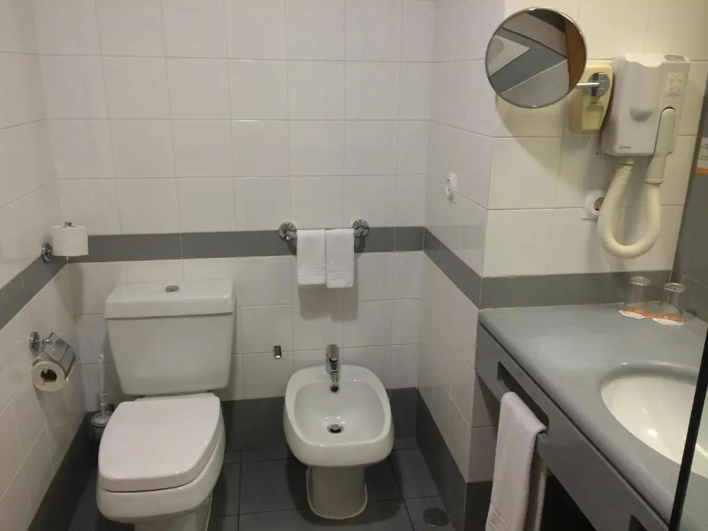 Double room (full double bed)