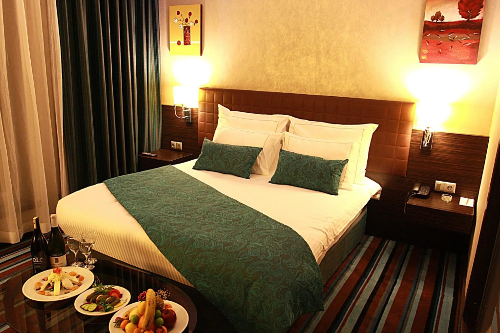 Notte Hotel — 5