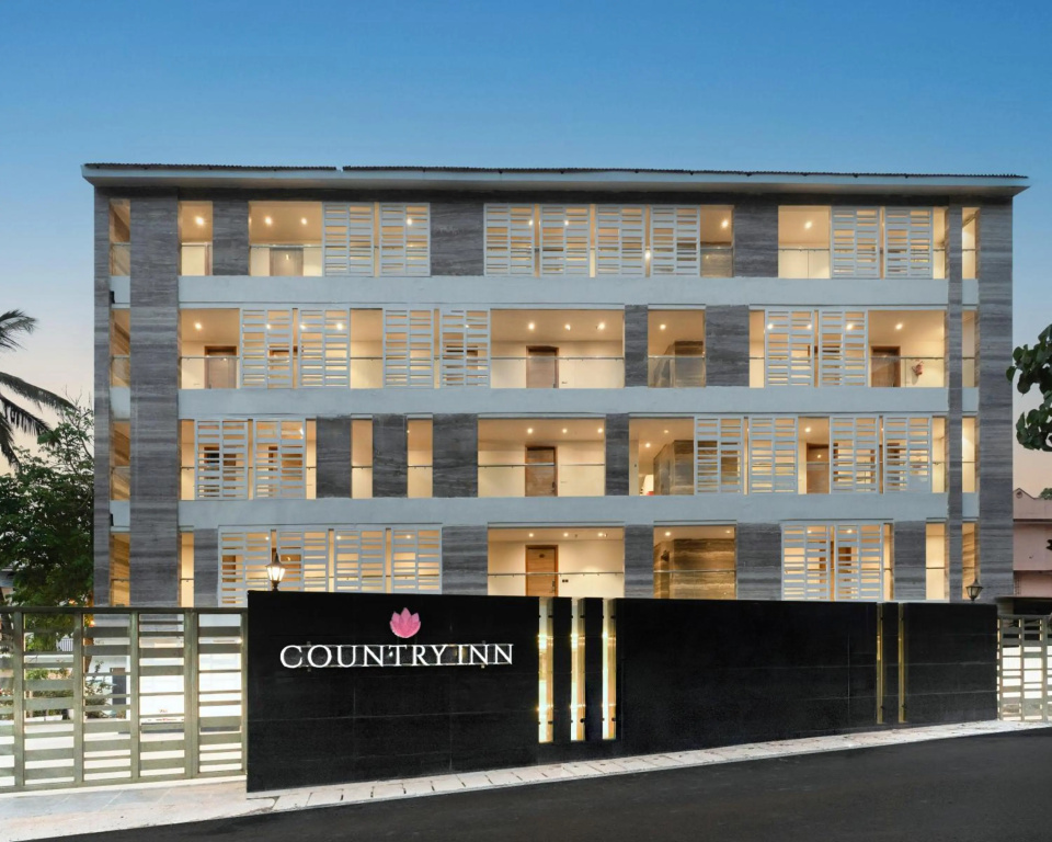 FabHotel King's Court