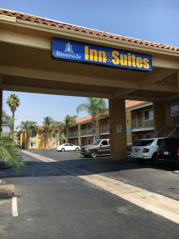 Riverside Inn & Suites image