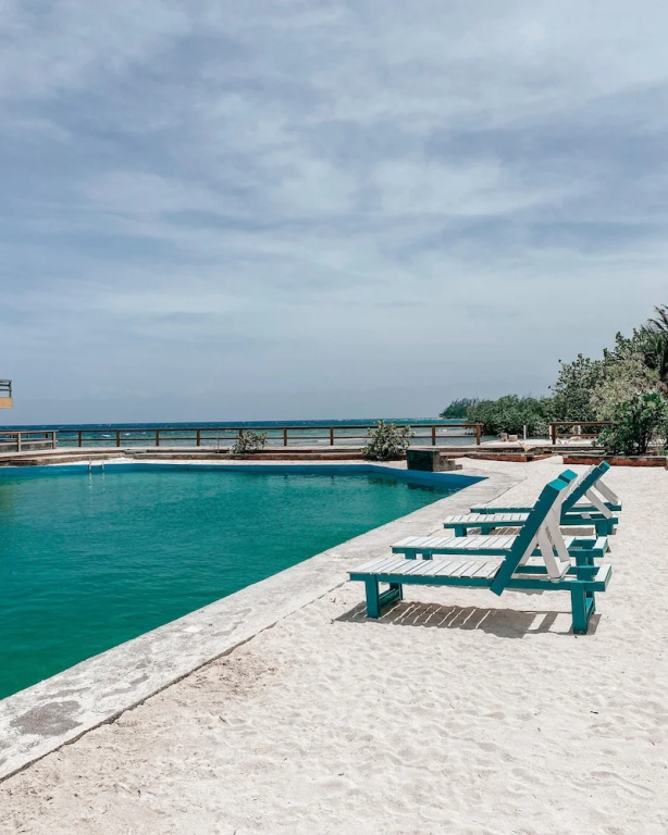 Beach & Waterfront