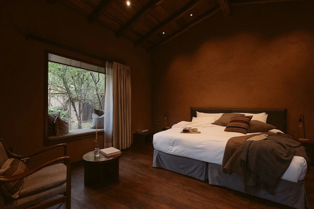 Double Villa with mountain view (full double bed)