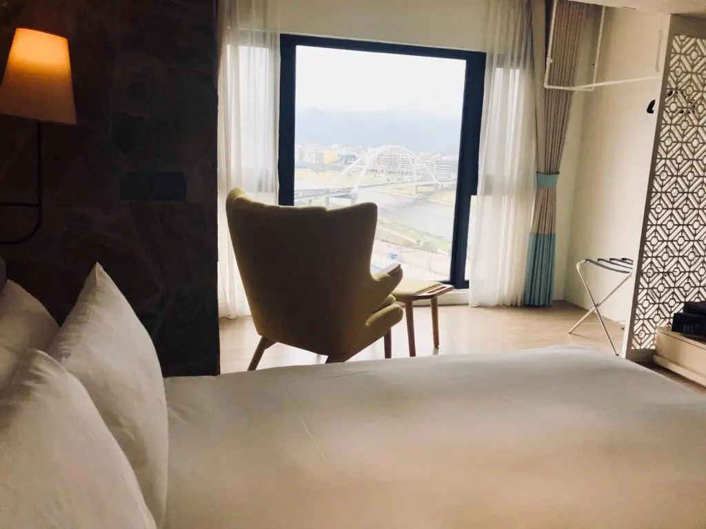 Deluxe Double room (full double bed)