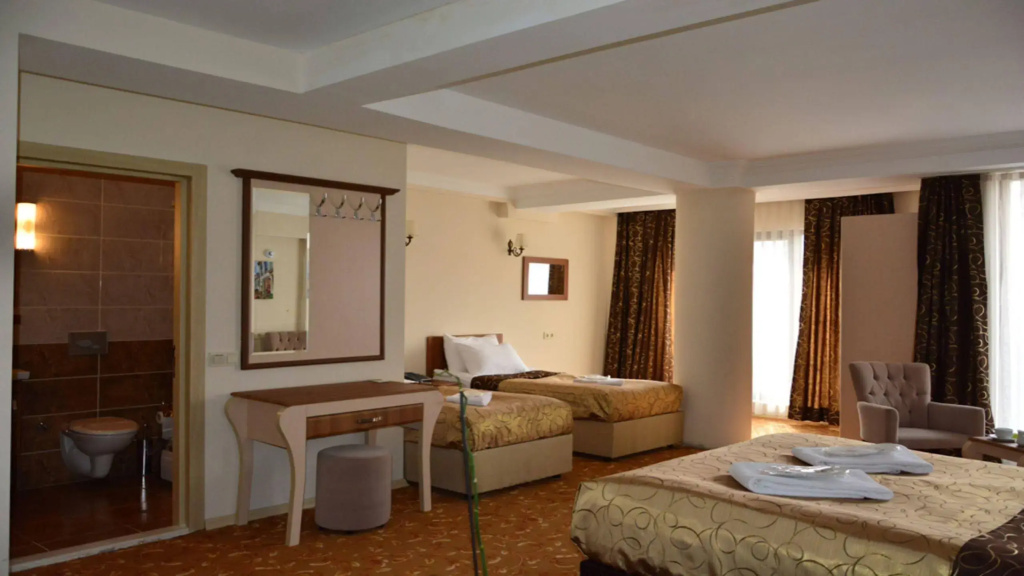 Hotel photo 12