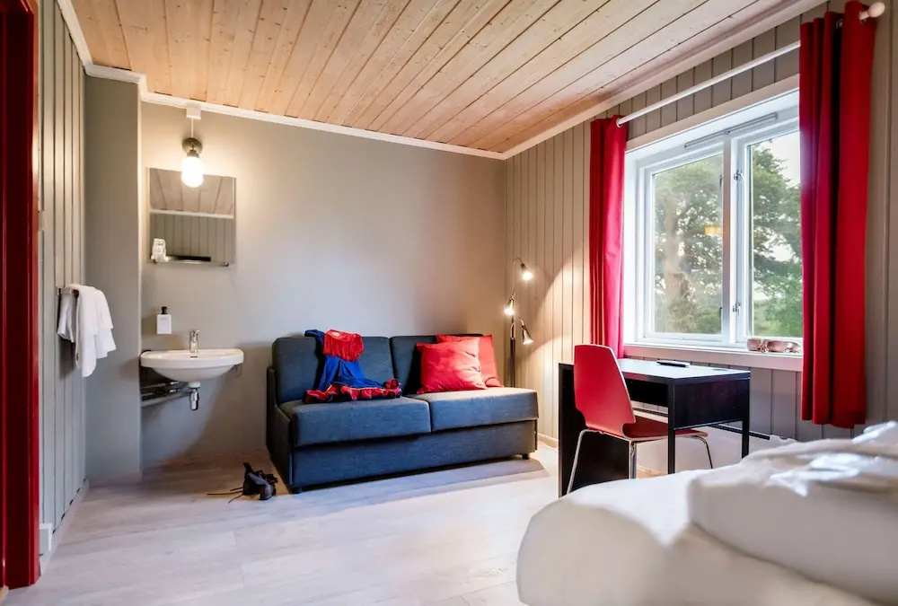 Economy Double room (full double bed)
