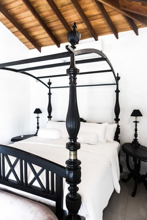 Villa White Queen