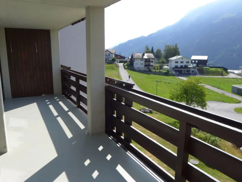 Balcony & Terrace