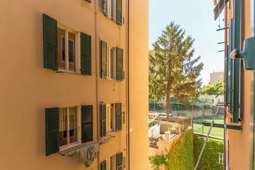 Spacious 3-Bedroom Flat in Central Genoa