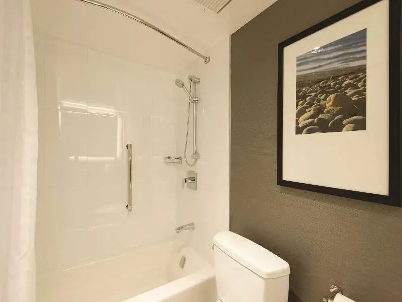 1 Bedroom Double Suite with balcony (full double bed)