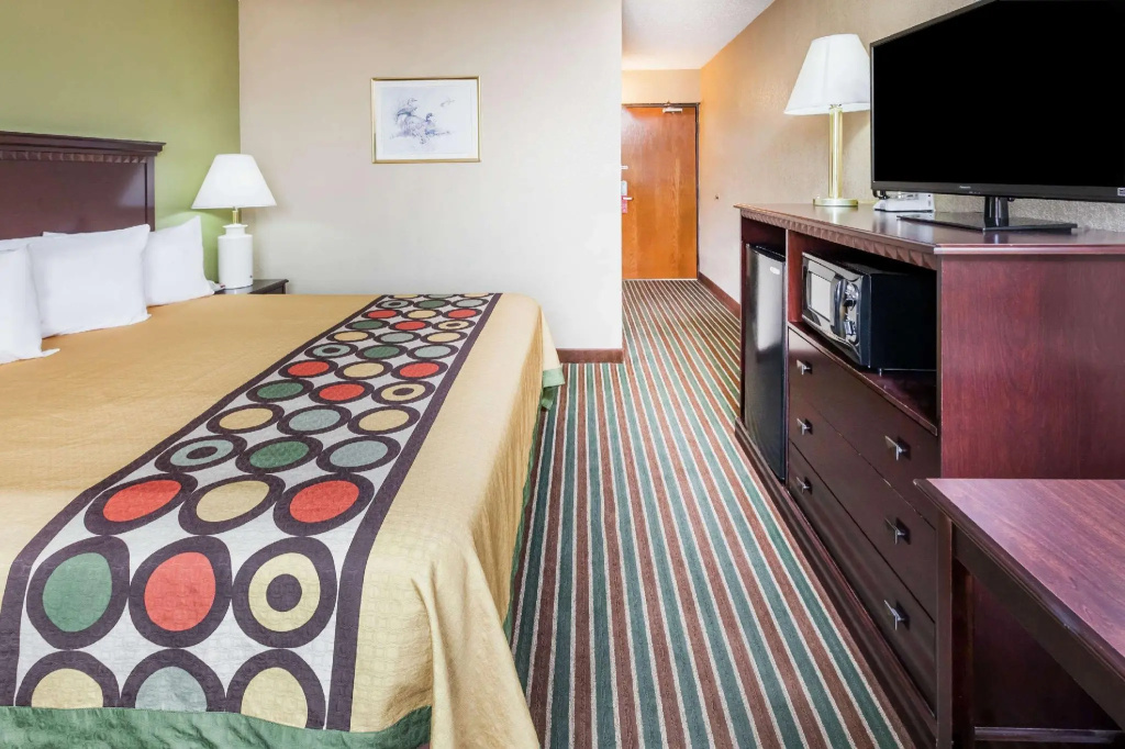 Standard Double room (full double bed)