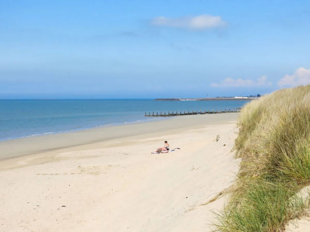 Beach & Waterfront