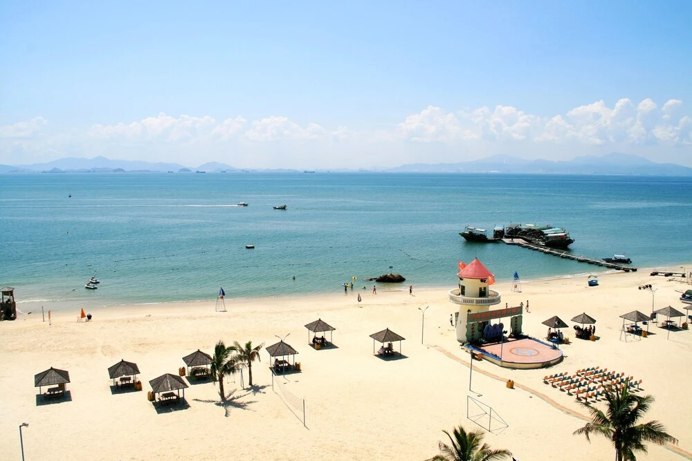 Beach & Waterfront