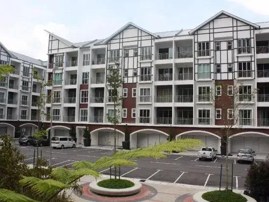 Cameron Golden Hill Apartment