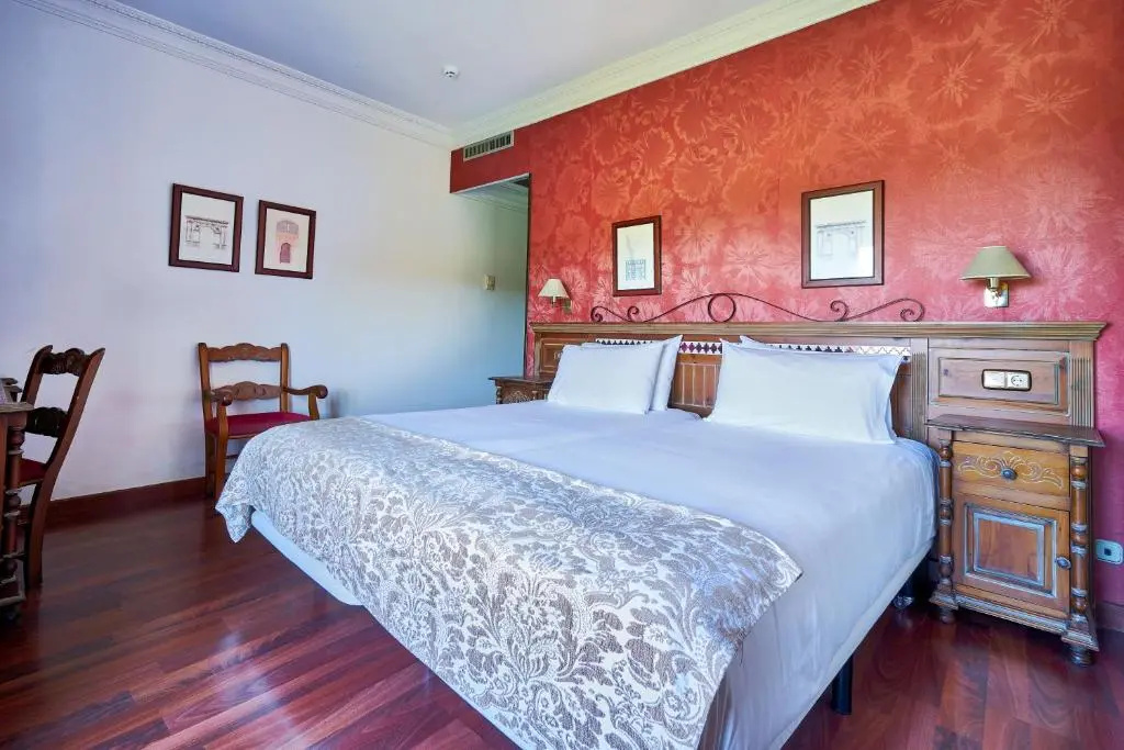 Double room (full double bed)