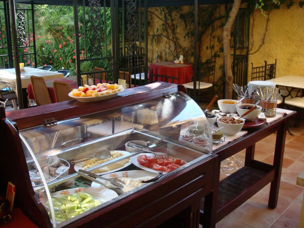 Hotel photo 12