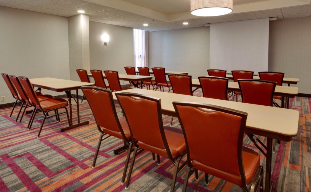 Drury Inn & Suites Terre Haute