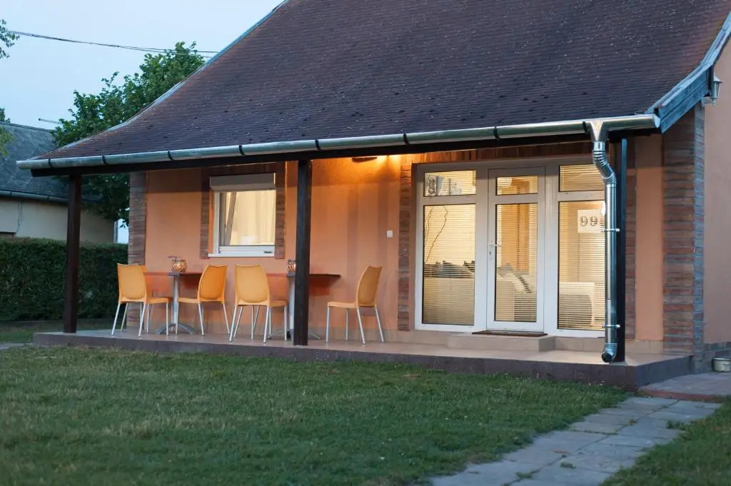 Bier-Lak Apartman House 71