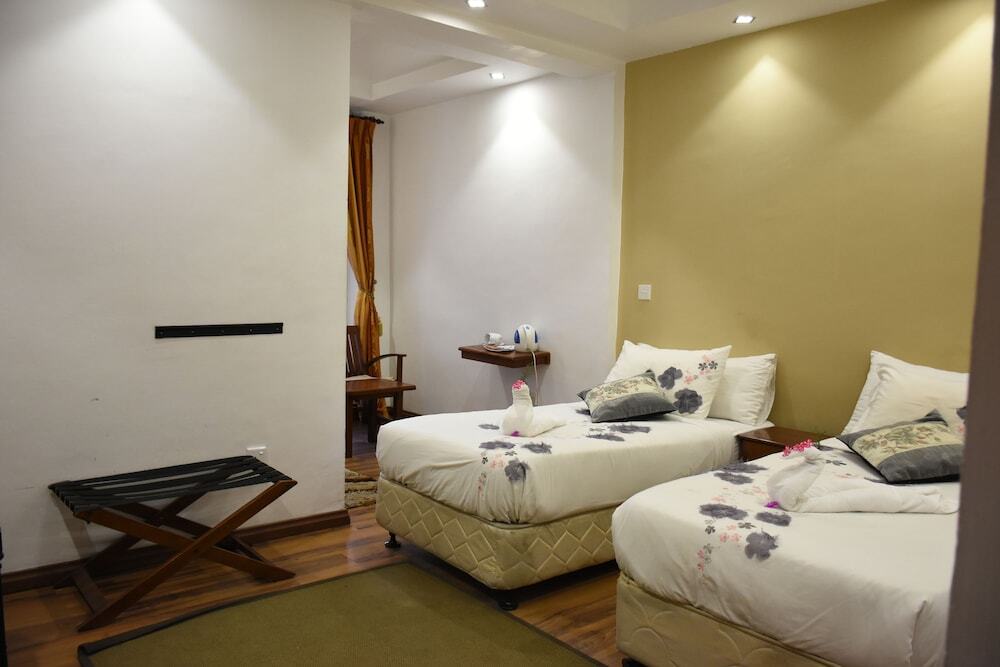 Midky Hotel