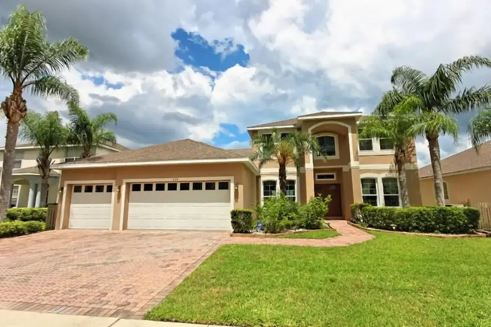 337 Belfry 6 Bedroom Villa by RedAwning