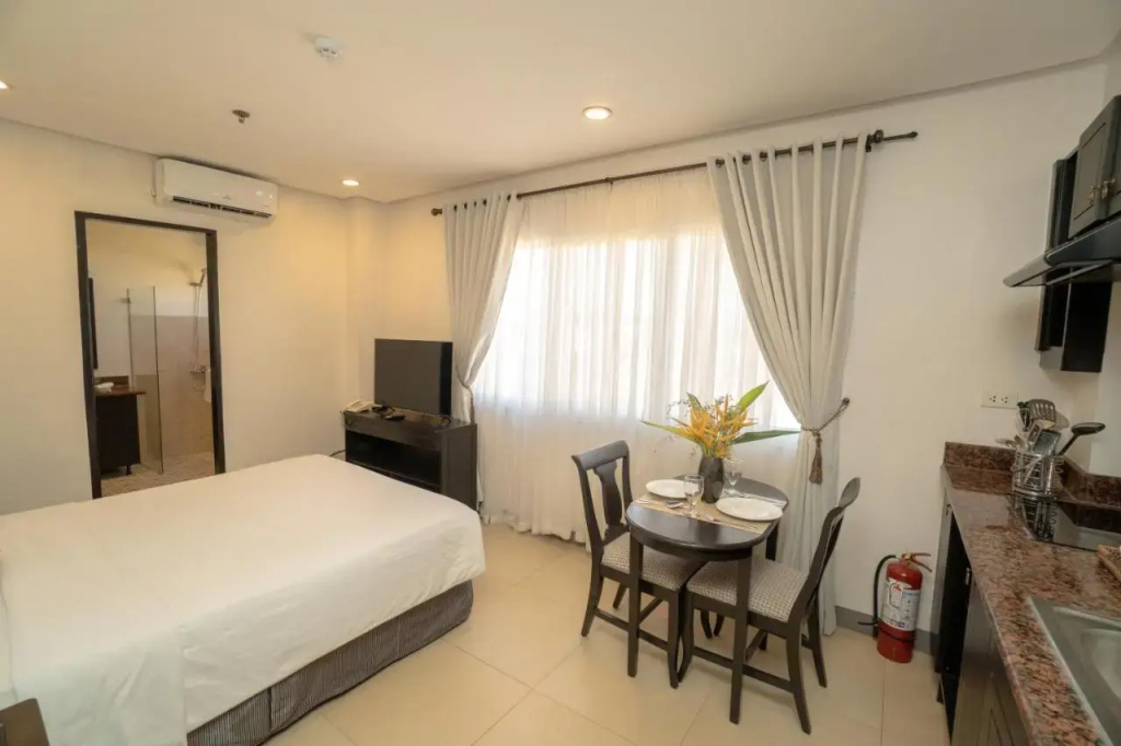 Hotel photo 12