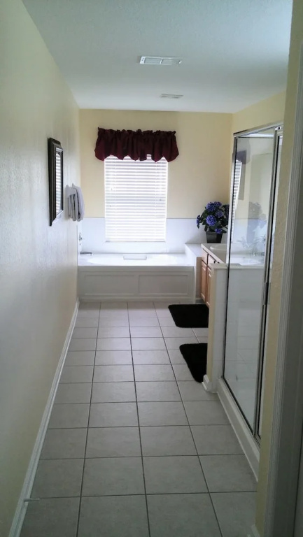Davenport Area Pool Homes by SVV