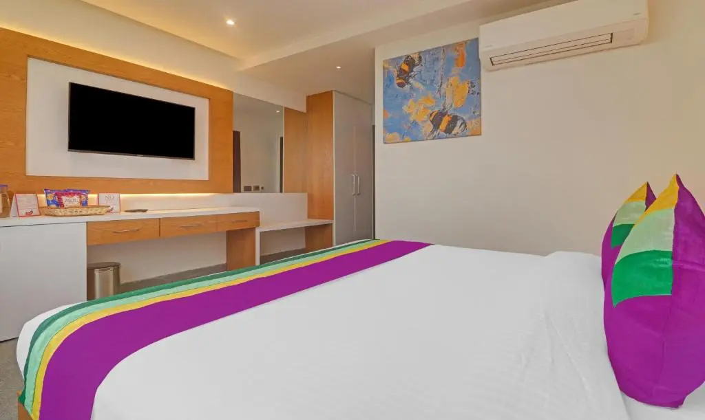 Economy room