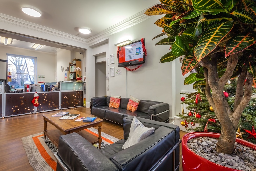Отель LSE Passfield Hall - Campus Accommodation в Лондоне