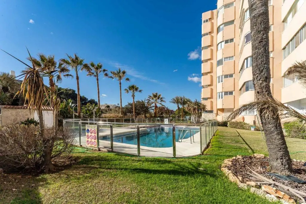 61-Beach Front Apartment with Stunning Views in Fuengirola