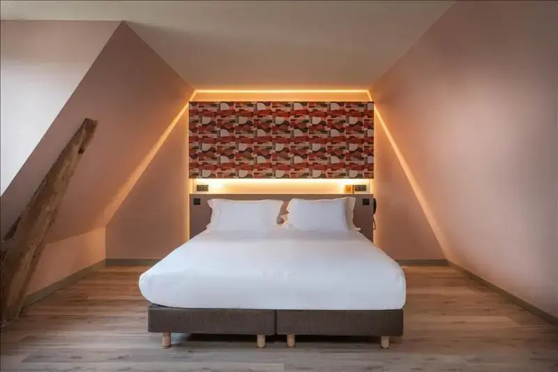 Standard Double Family Club room (full double bed)