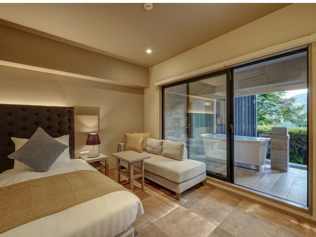Standard Double room with garden view (full double bed)