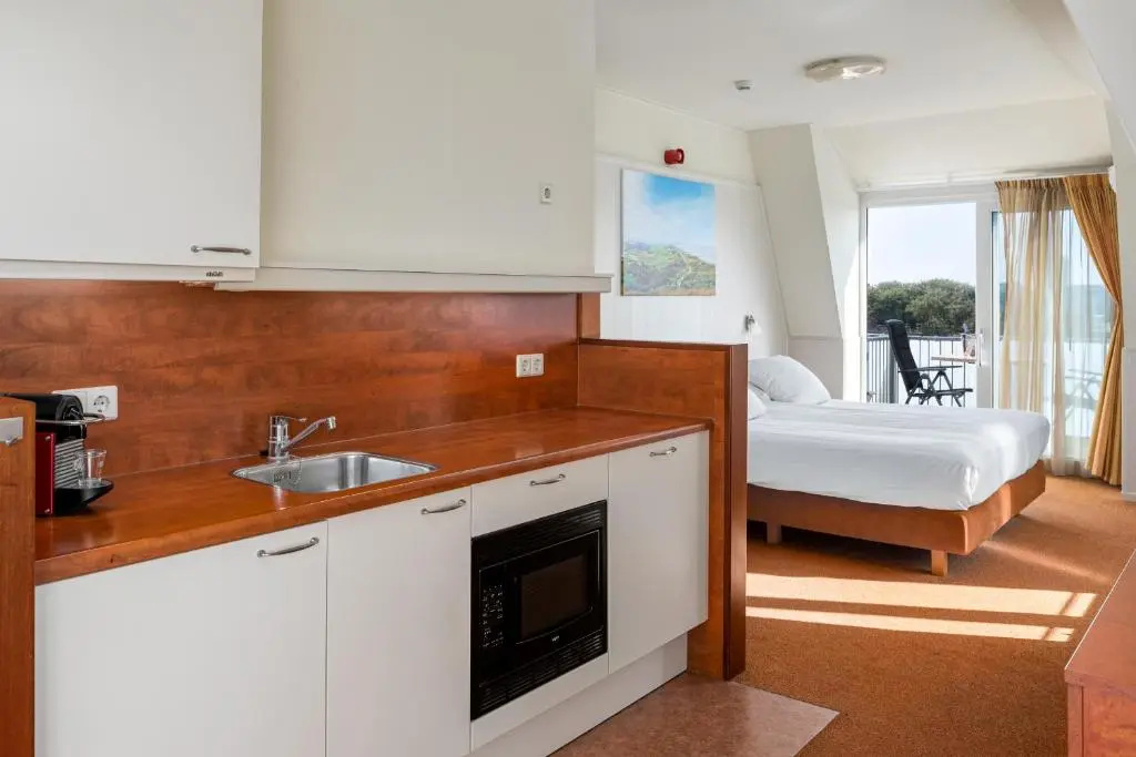 Superior Double room with sea view (twin beds)