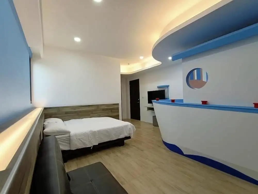 Standard Double room (full double bed)