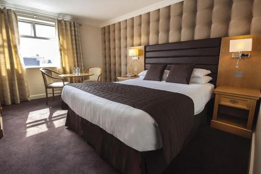 Greville Arms Hotel - Général