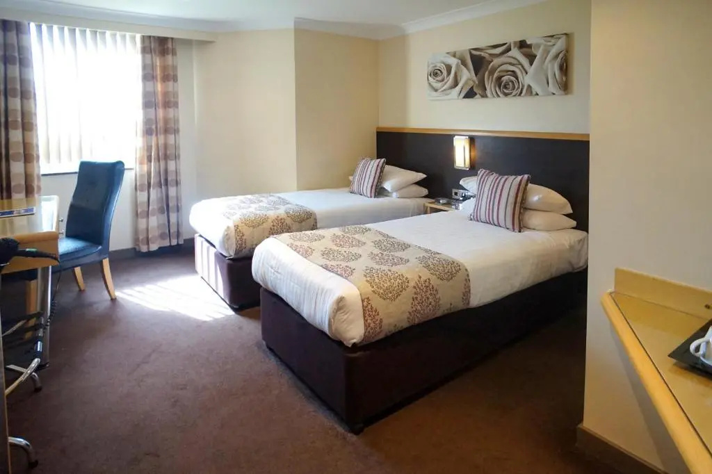 Damon's Hotel - Chambres