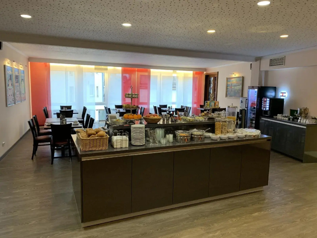 Hotel photo 11