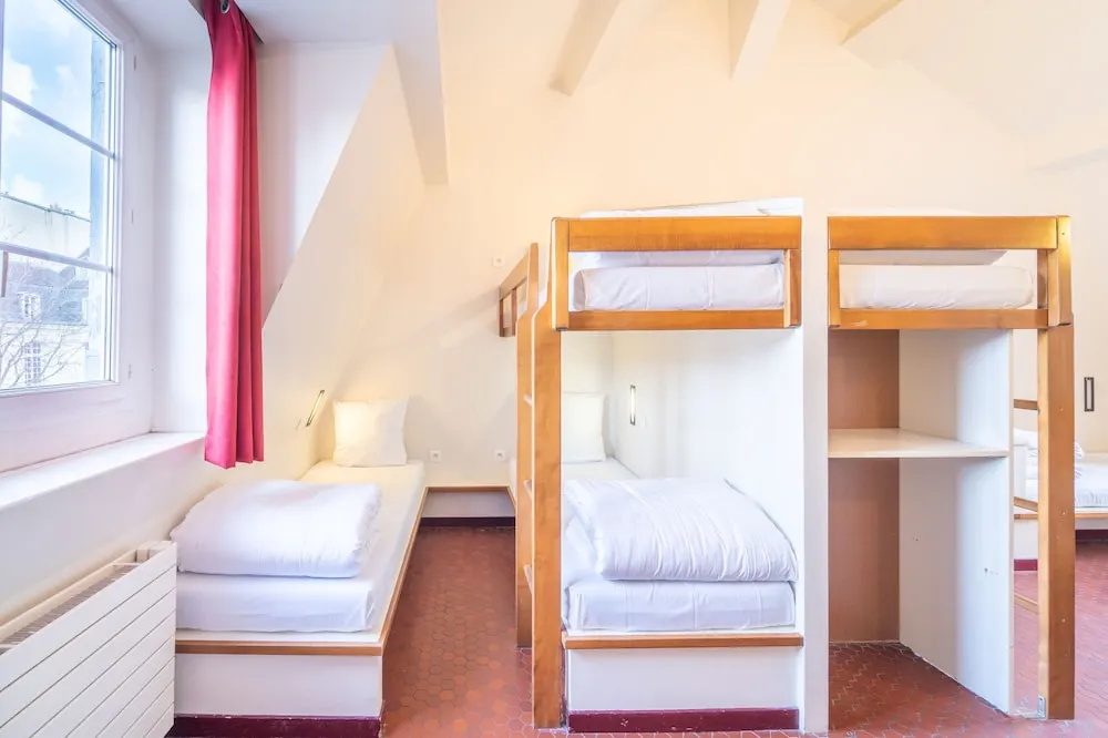 Mije Fauconnier Fourcy Maubuisson Hostel - Chambres