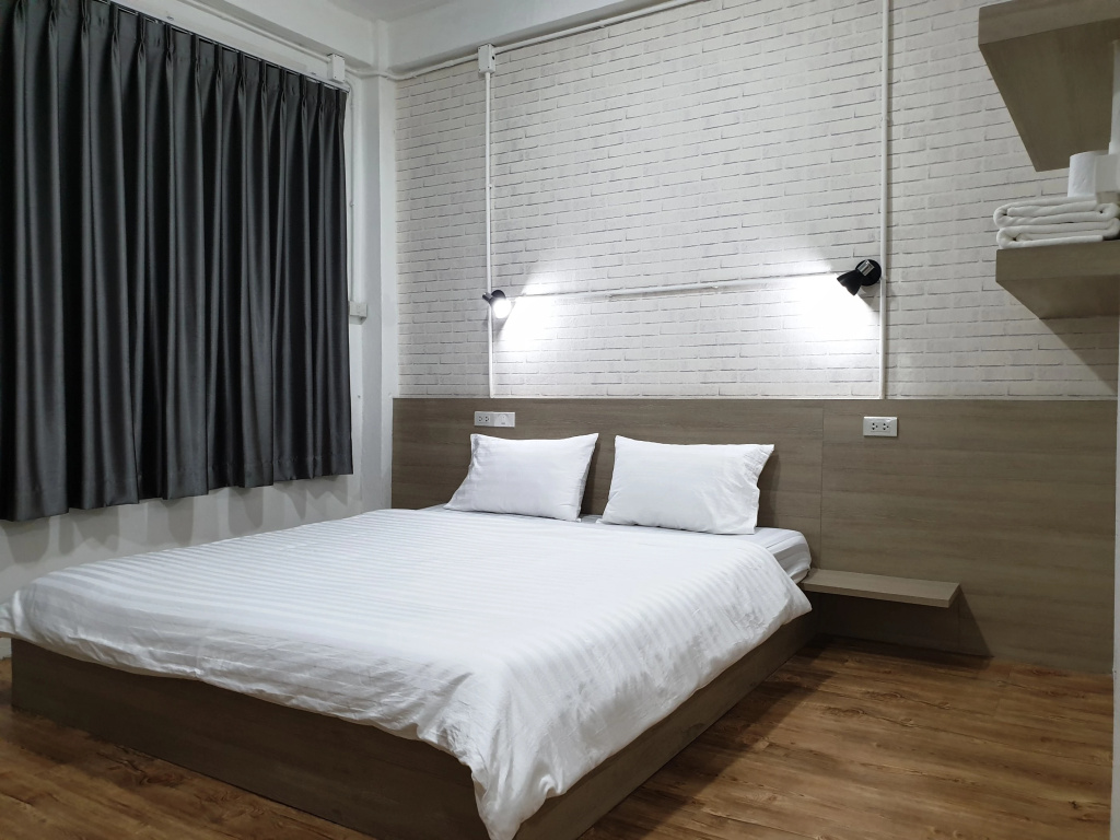 Отель Ze Residence Bang Aor в Бангкоке