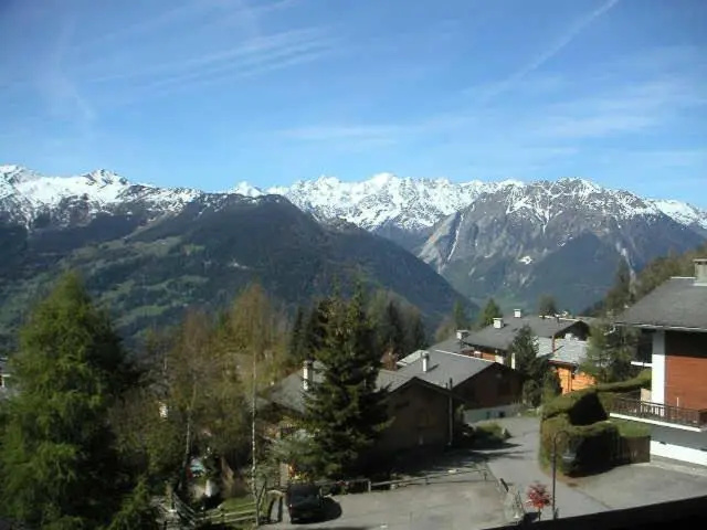 Apartment with mountain view